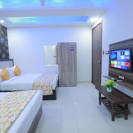 Hotel Triton Grand At Delhi Airport New Delhi Eksteriør billede