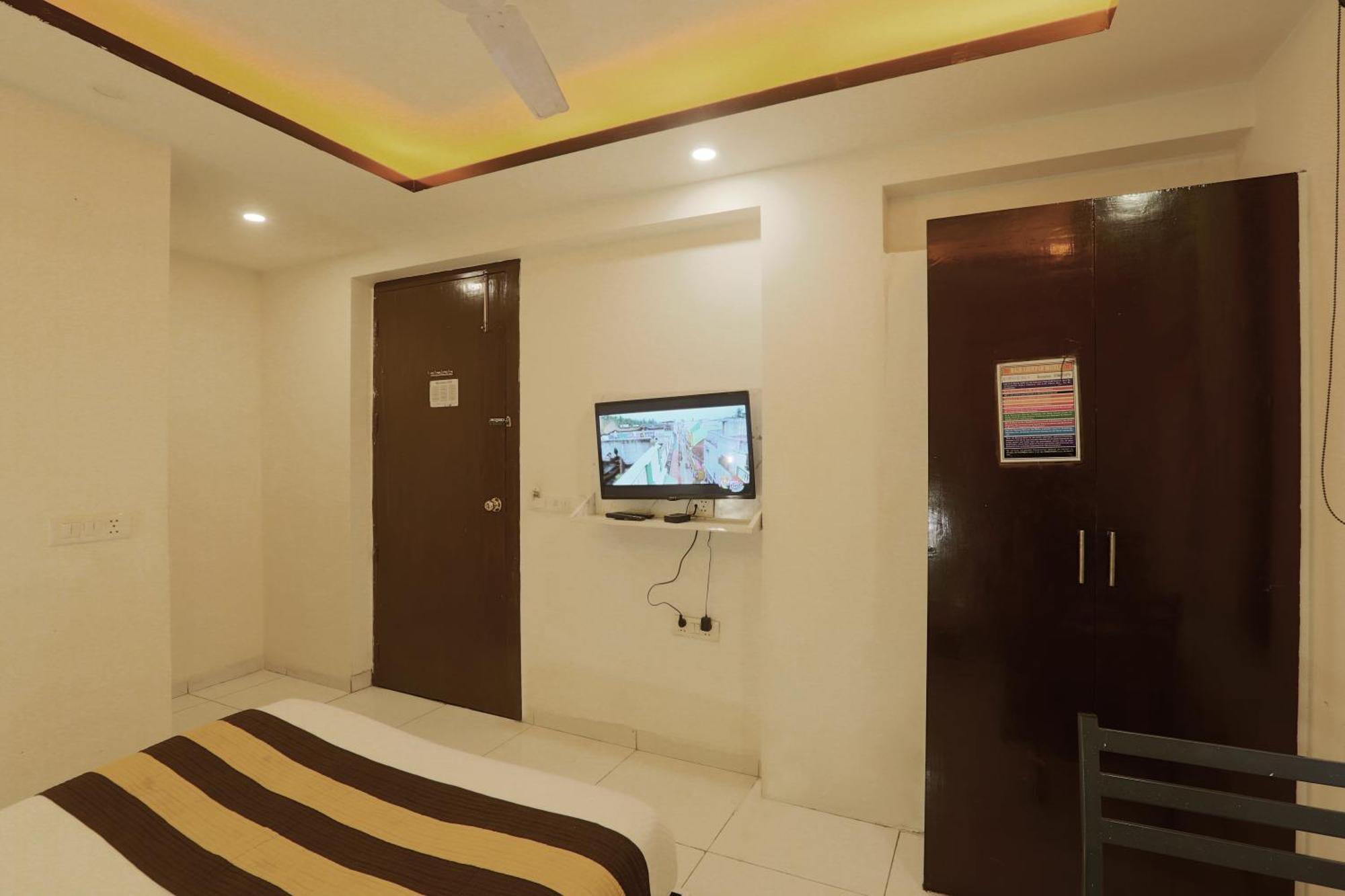 Hotel Triton Grand At Delhi Airport New Delhi Eksteriør billede